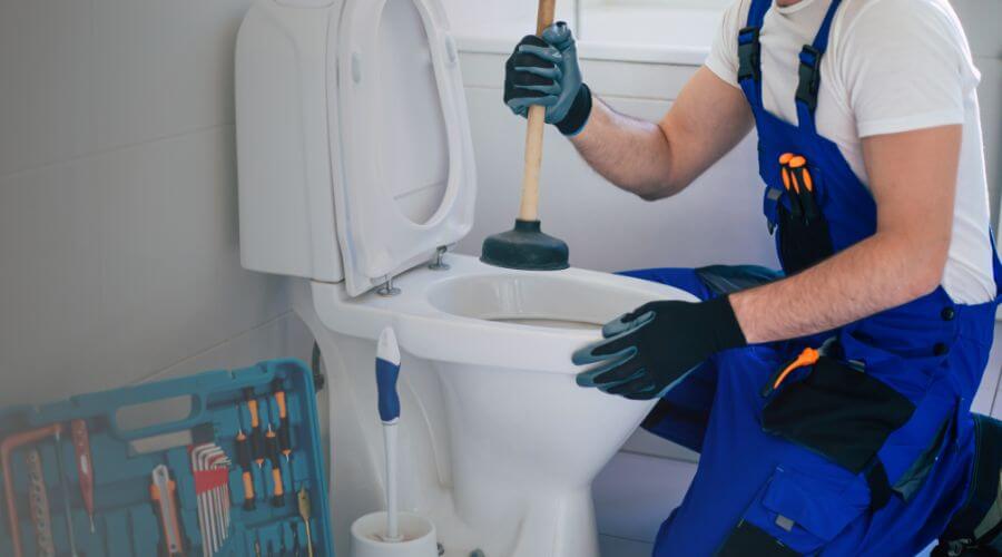 Expert burst pipe repair services in Long Lake, MI